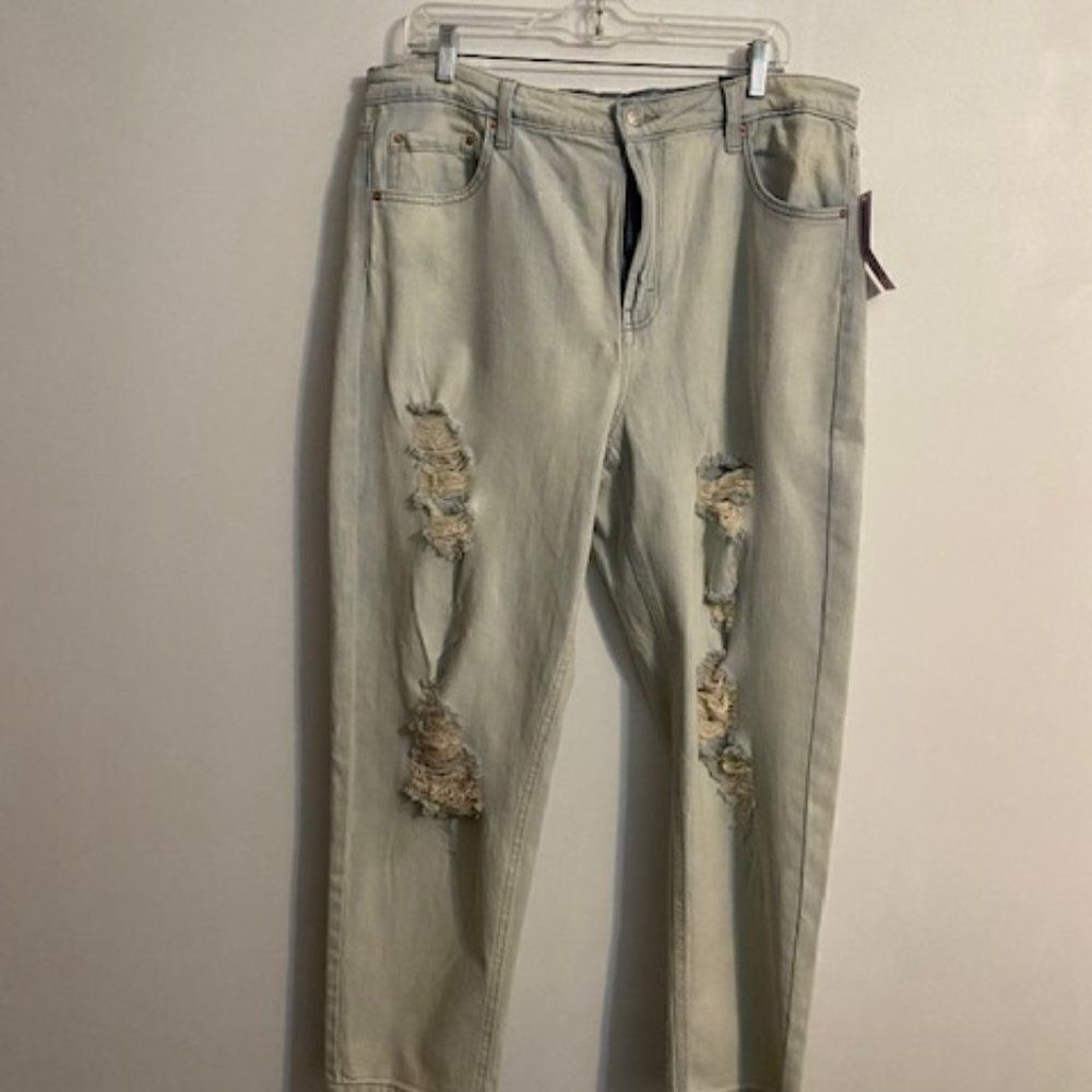 Wild Fable Highest Rise Mom distressed 5 pocket jeans, size 16